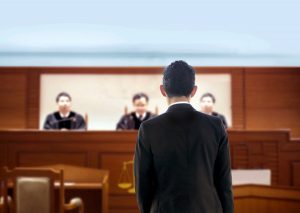 Pros and Cons of Hiring a Professional Court Appearance Attorney